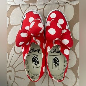RARE Minnie Mouse x Vans
